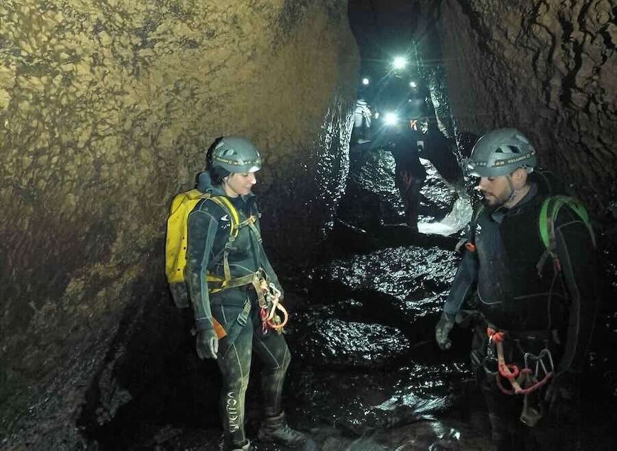 Las mejores cuevas para hacer espeleología en Cantabria